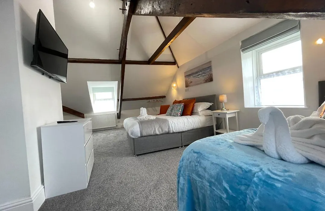 Tintagel Arms Bed And Breakfast-1