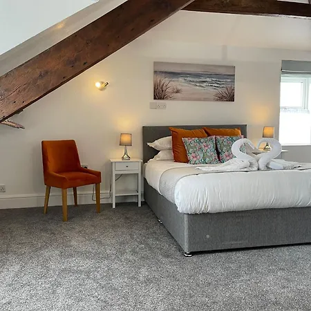 Tintagel Arms Bed And Breakfast-2